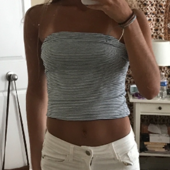 Brandy Melville tube top - Picture 2 of 4